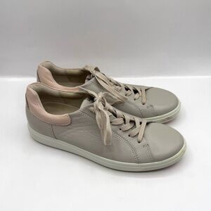 ECCO Soft 7 Women 39 EU 8 US Grey Leather Sneakers New with Factory Defects